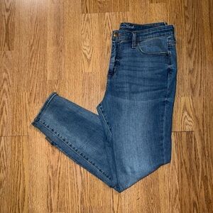 Universal Thread Jeans